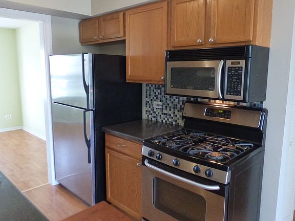 4th image of 3200 Debra Dr