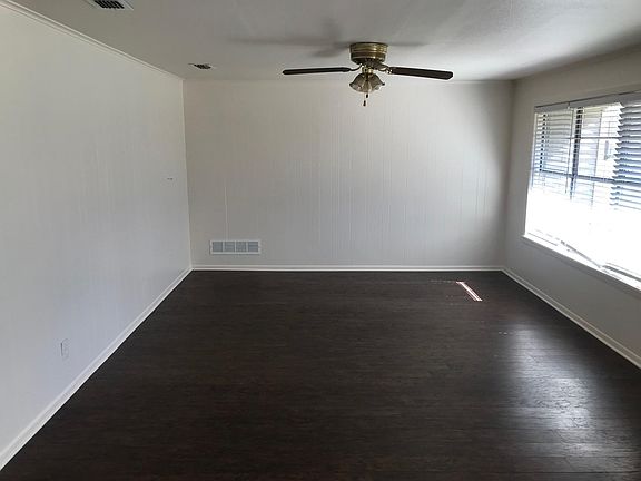 2nd image of 919 Highland Dr