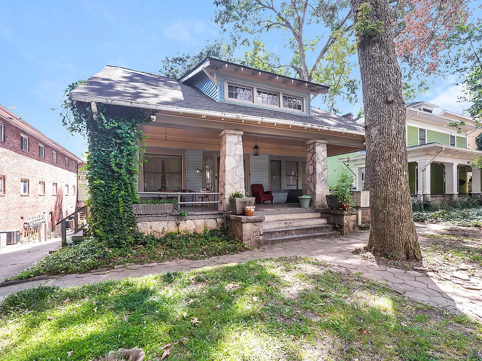 853 Myrtle St NE #6