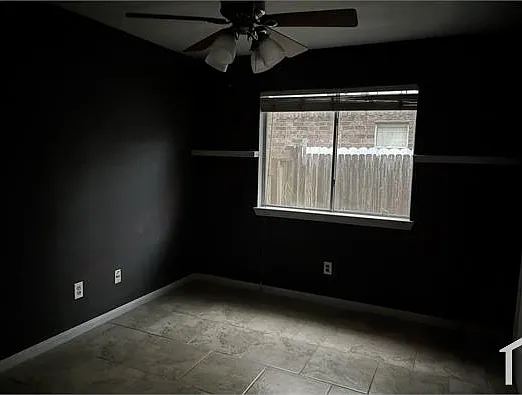 3 bed, 1711 sqft, $2,200 — Photo 3