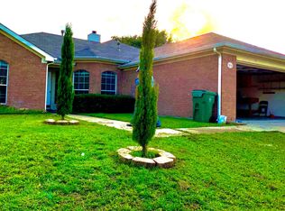 7916 Copper Canyon Dr, Arlington, TX 76002