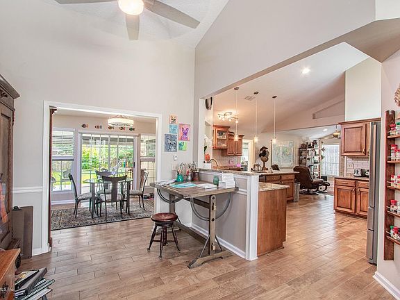 4th image of 14208 CRYSTAL COVE Drive S