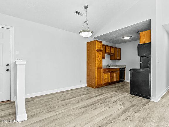 3rd image of 169 Central Blvd