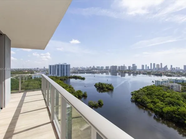 16385 Biscayne Blvd Unit 2007, North Miami Beach, FL 33160