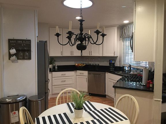 3rd image of 533 Chateau La Salle Dr #533