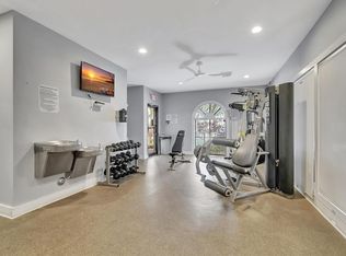 708 Executive Center Dr APT 210, West Palm Beach, FL 33401