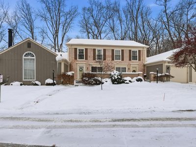 1535 Surrey Ln, Rochester, MI, 48306
