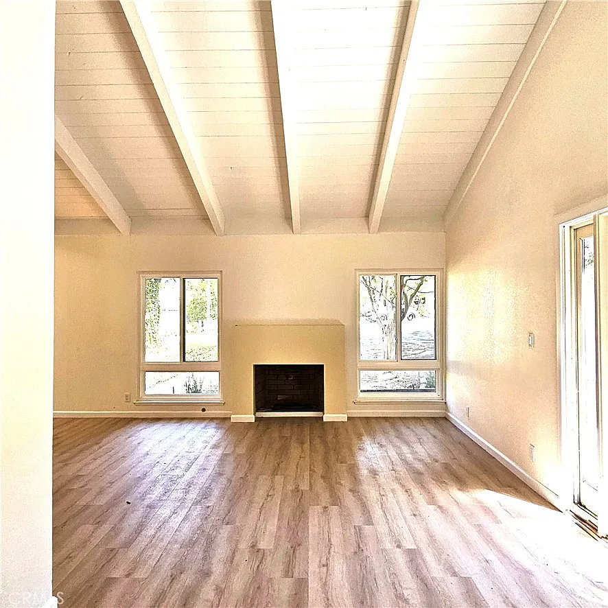 4 bed, 2.5 bath, 2509 sqft, $5,500 — Photo 4