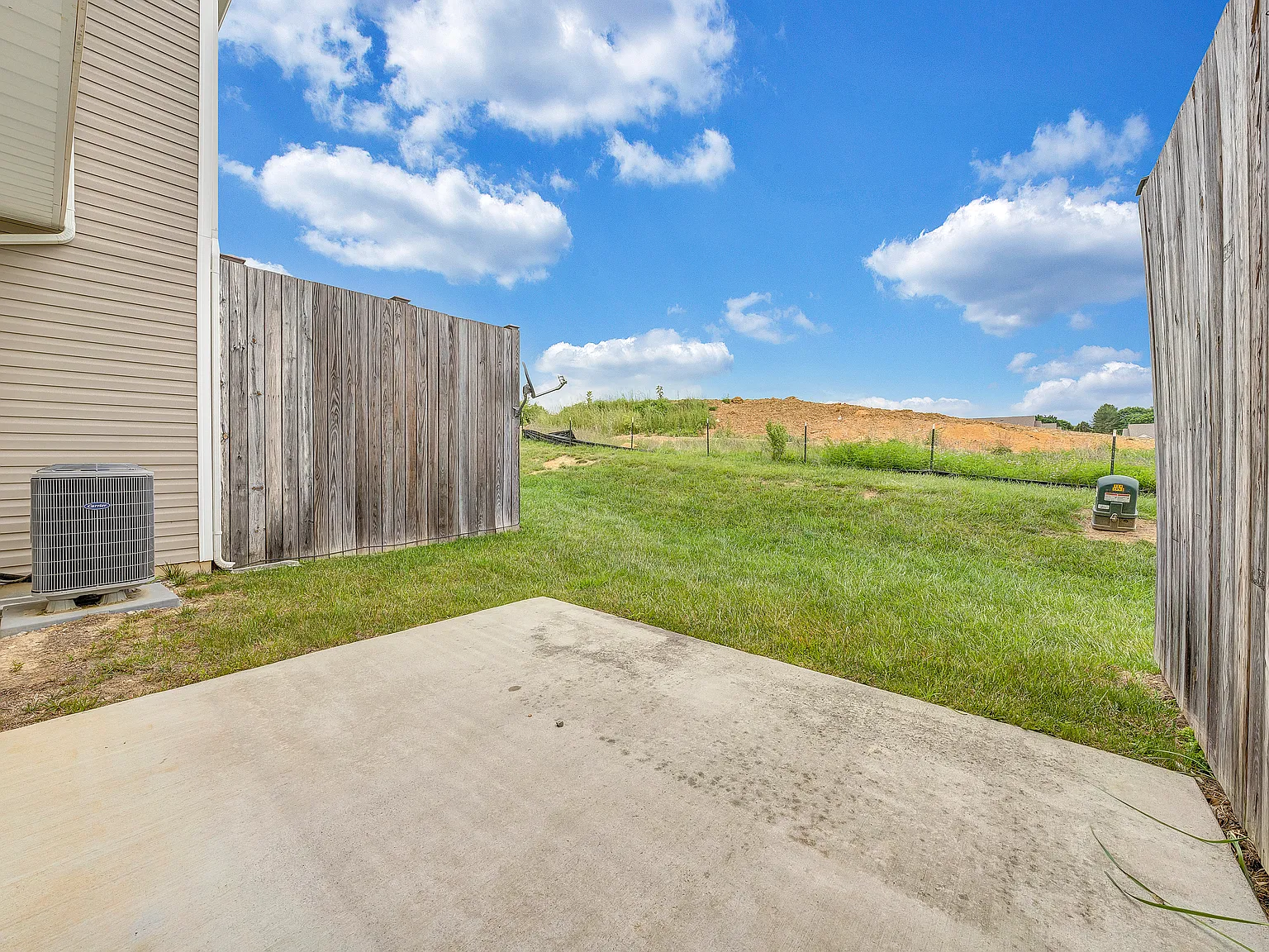 2 bed, 2.5 bath, 1334 sqft, $1,849 — Photo 4