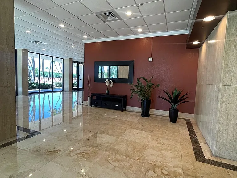 400 Kings Point Dr #1027 — Photo 37