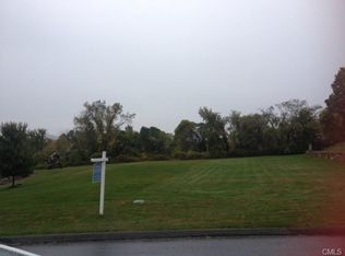 4 Stone Oak Dr, New Milford, CT 06776