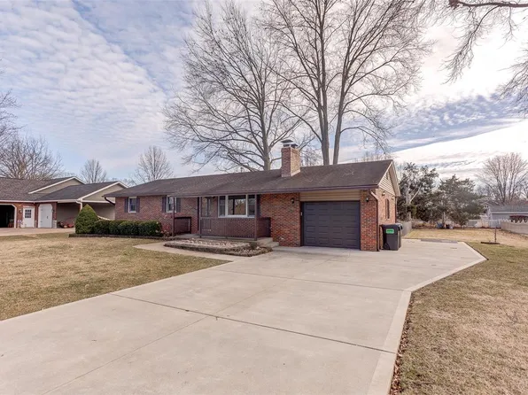28 W Harnett St, Mascoutah, IL 62258