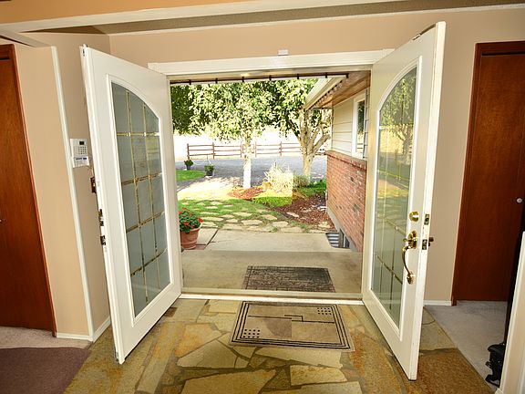 Main Floor Entry