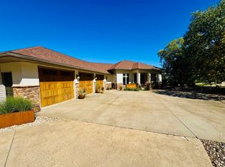 15441 Stacie Ct, Dubuque, IA 52002