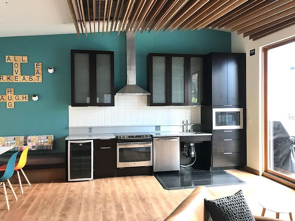 1st image of 1472 Bellevue Way NE #1472
