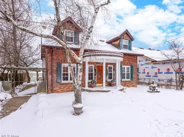 3560 Edgewater Dr, Vermilion, OH 44089