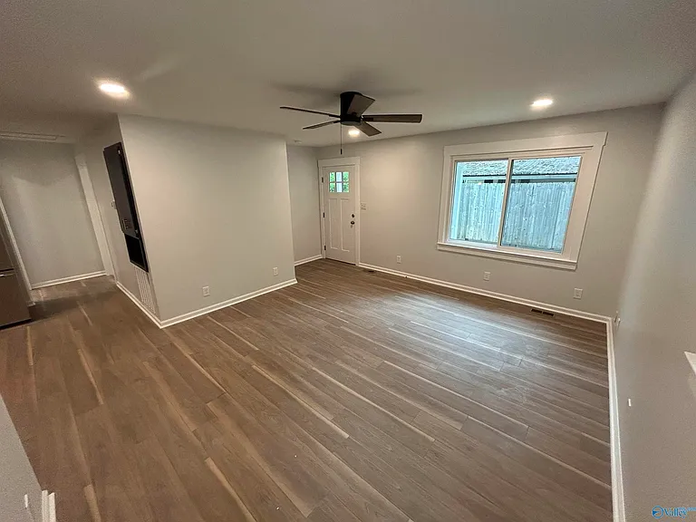 578 W Limestone Rd — Photo 4