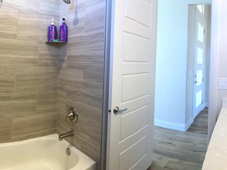 Bathroom between 2nd and 3rd bedrooms