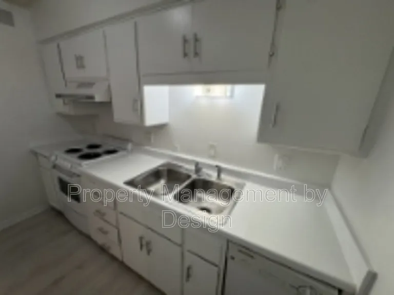 1039 5th St #7 — Photo 19