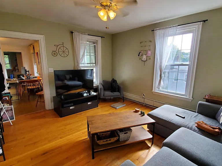 17 Bigelow St #2 — Photo 21