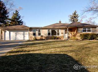 2701 Owl Ln, Rolling Meadows, IL 60008