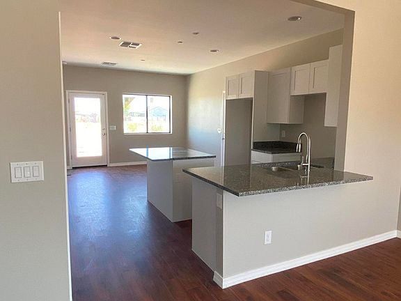 4th image of 5572 E Santa Clara Dr
