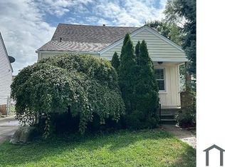 1567 McLain Ave, Lincoln Park, MI 48146