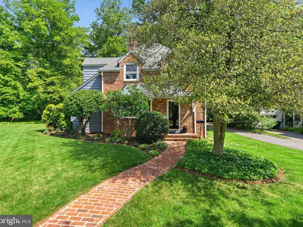 4604 Amherst Rd, College Park, MD 20740