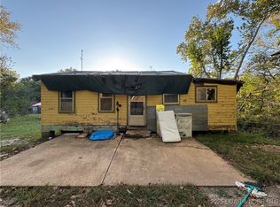 130 Sargent Ln, Climax Springs, MO 65324