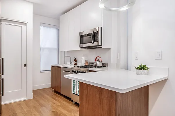 Sold by Time Equities, Inc. | media 15