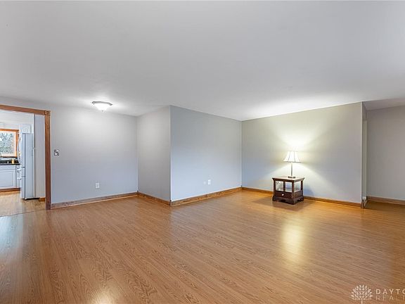 4th image of 712 Rockhill Ave