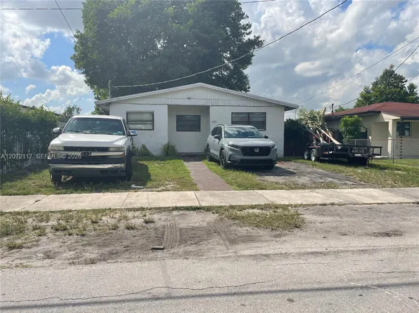 15251 NW Railroad Dr, Miami Gardens, FL 33054