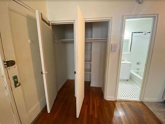 3rd image of 951 1st Ave #4EE