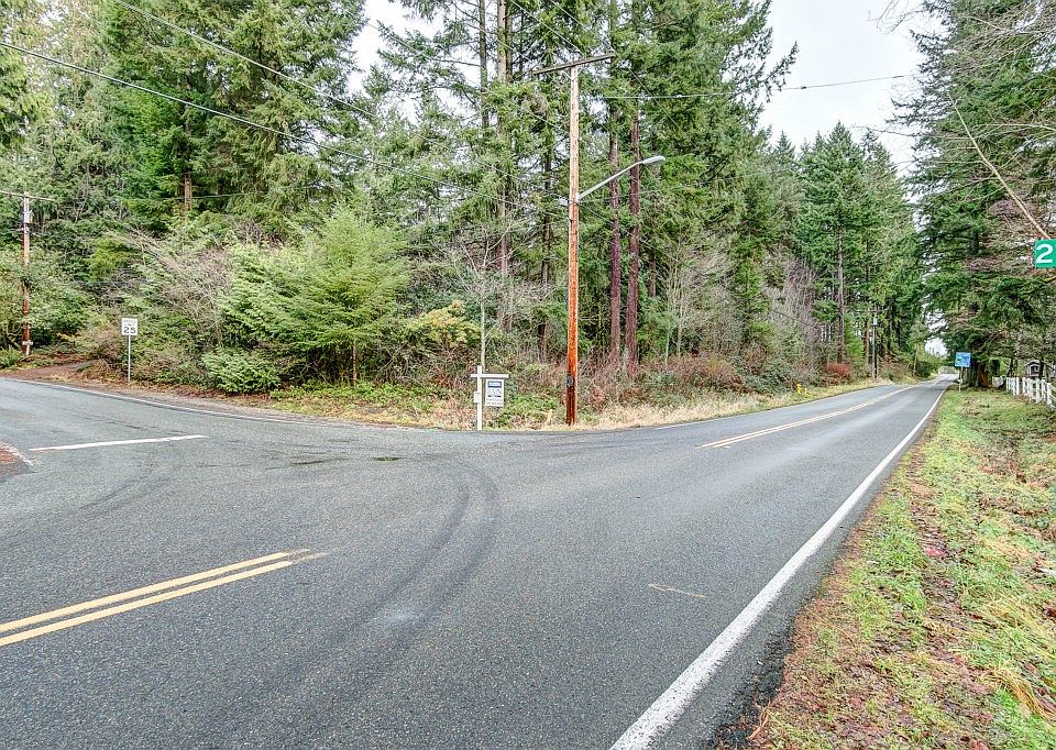 1st image of 742 214th Ave SE