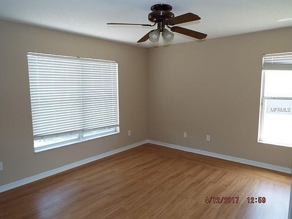 5th image of 420 Daniels Pointe Dr