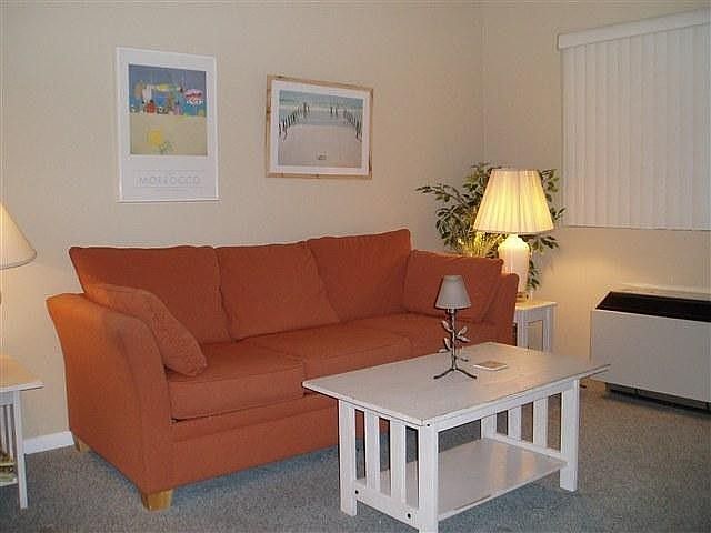 1st image of 1008 Wesley Ave #211