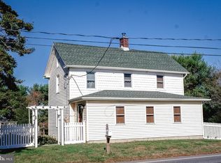 884 Monmouth Rd, Cream Ridge, NJ 08514