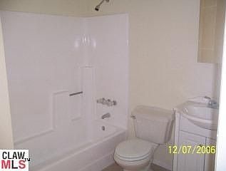 2nd Bathroom