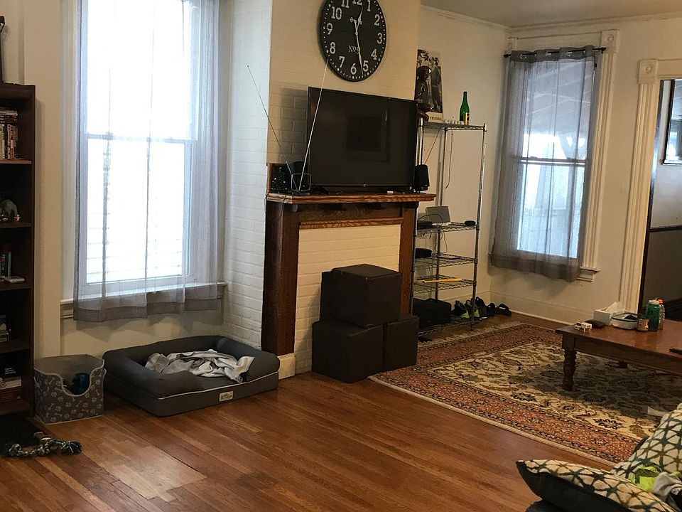 1st image of 2031 Greenup St #1