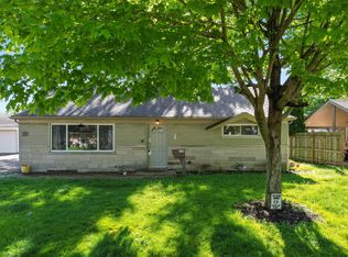 609 Gooseberry Ln, Greenwood, IN 46143