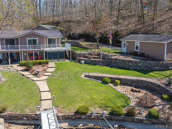 3rd image of 543 Rockwood Dr