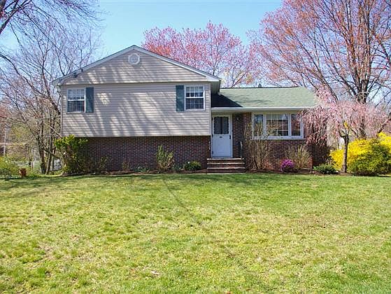 1st image of 86 Renee Ln