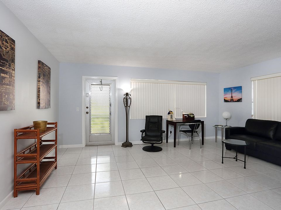1st image of 331 Windsor O
