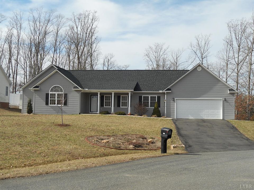 1st image of 208 Walking Trail Dr