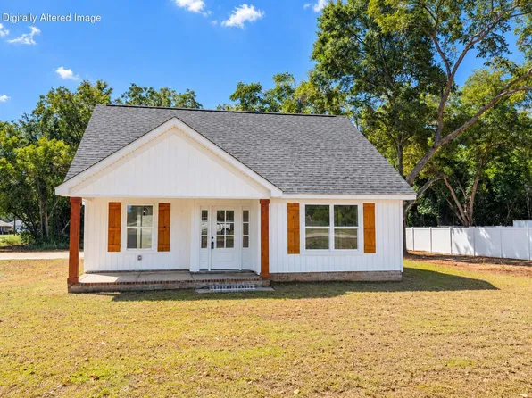 4310 Camden Hwy, Dalzell, SC 29040