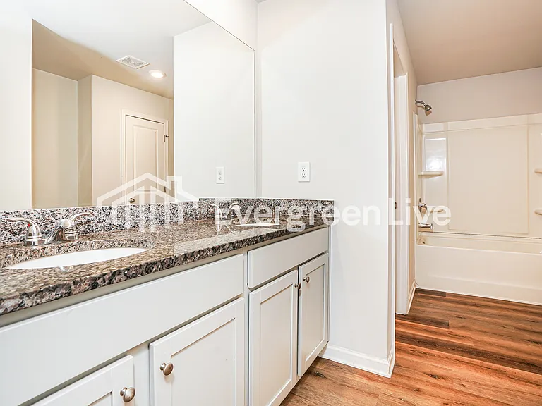 110 Chapleau Ln — Photo 9