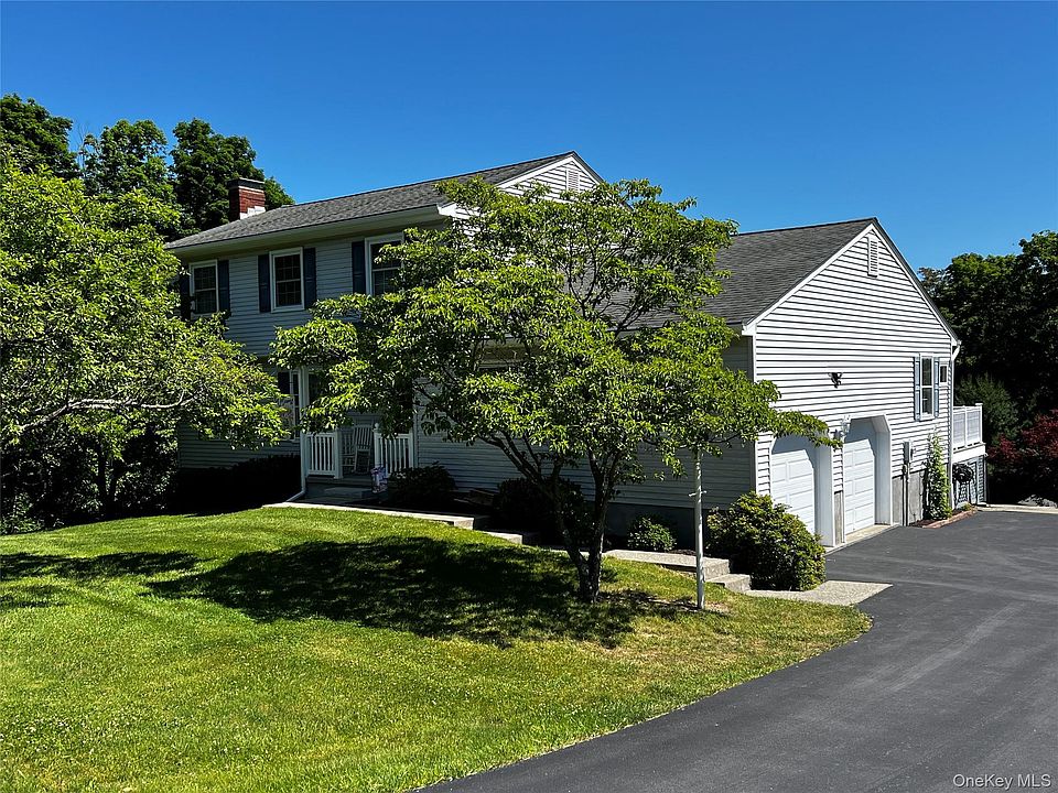 1st image of 316 Forest Valley Road
