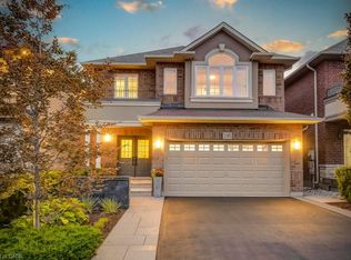 195 Painter Ter, Hamilton, ON L8B0V6