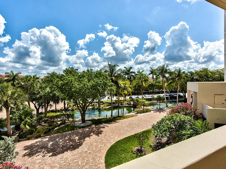 7500 Estero Blvd #202 — Photo 4