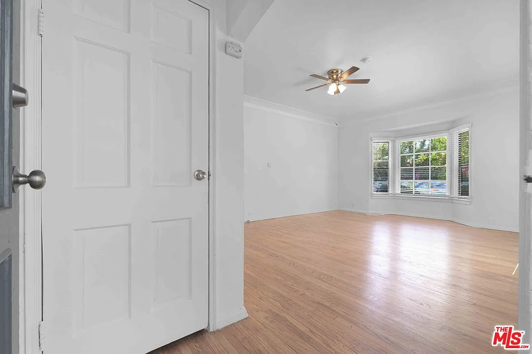 2 bed, 1.0 bath, 800 sqft, $2,495 — Photo 4